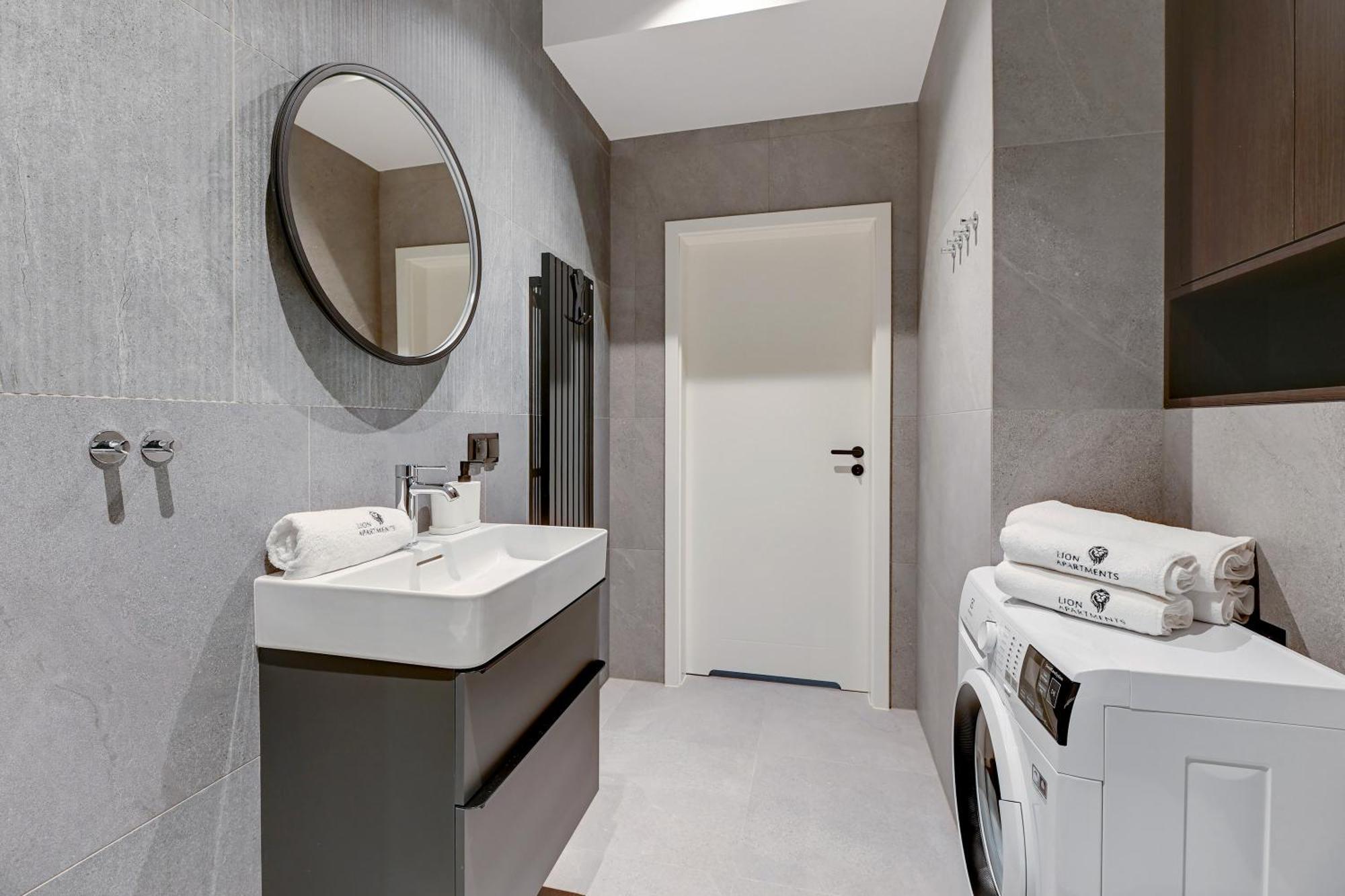 Scala 60D City Center Apartments With Parking By Lion Apartments Danzig Exterior foto